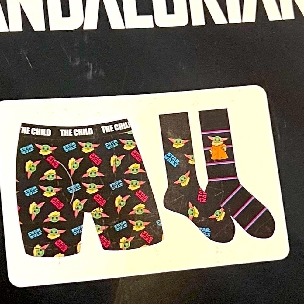 Star Wars The Child Boxer Brief Mens Size M(31-34) And 2 Pair Crew Sock Gift Set - Picture 8 of 12